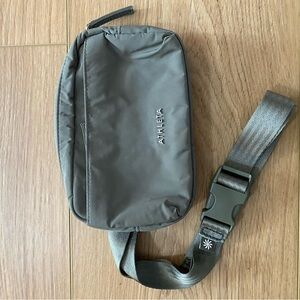 Athleta Forest Green Belt Bag